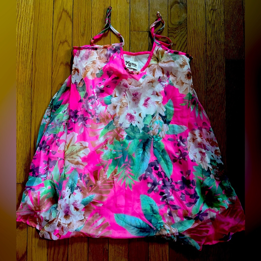 Show me your mumu Barbie pink floral adjustable strap mini- xs in euc